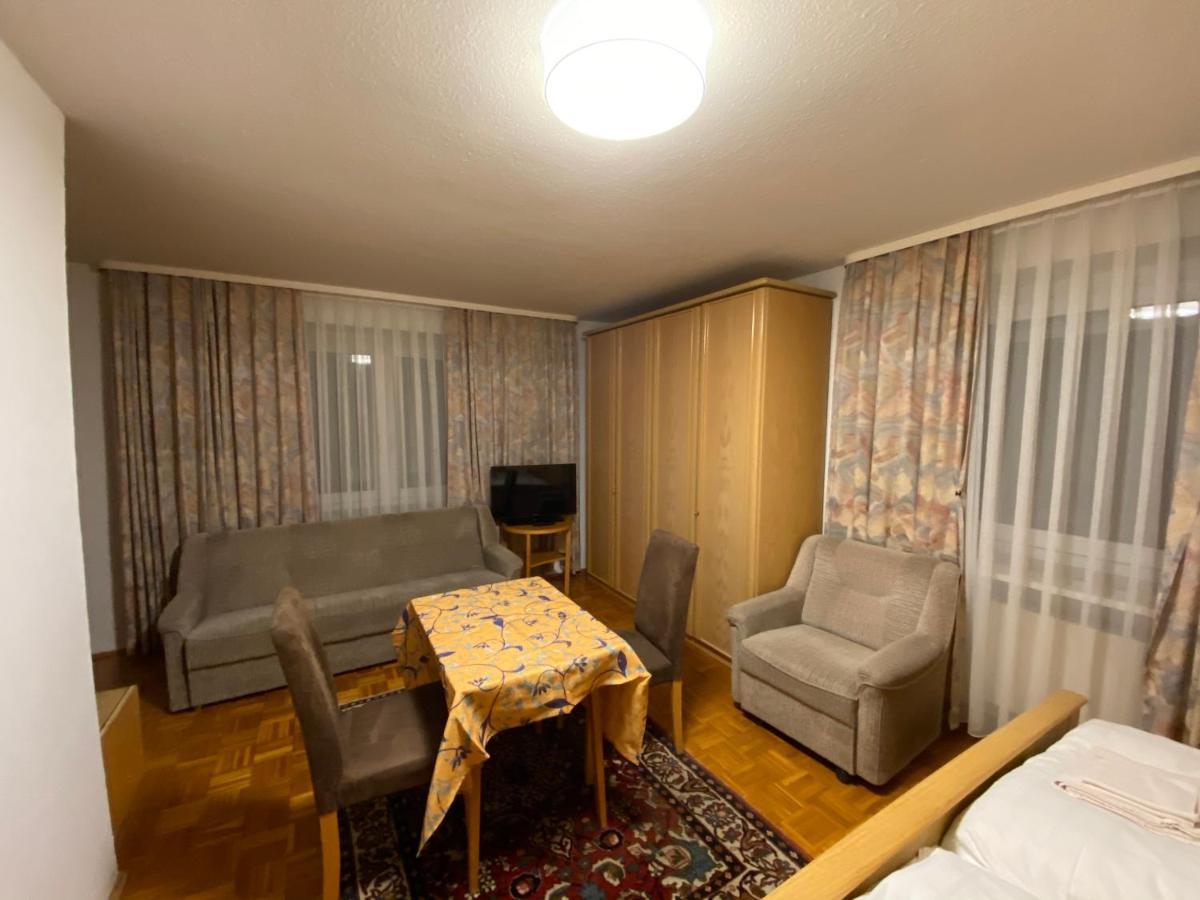 Hotel Flora Бад-Верісгофен Екстер'єр фото